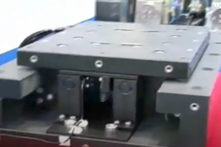 Two Linear Servo Motors in Parallel